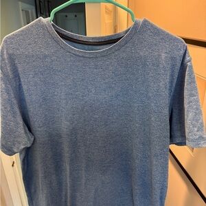 🐋 Vineyard Vines “On The Go” Performance Tee Bundle – Set of 3!